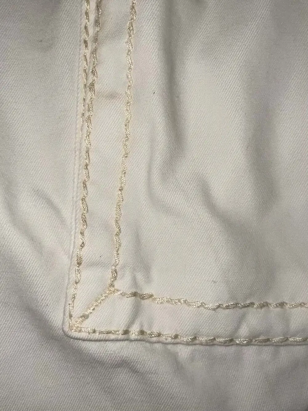 True Religion White Cargo Shorts Size 33 Y2K Utility Skater Streetwear